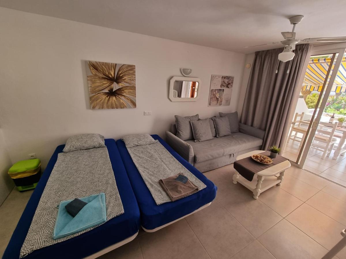 Studio No 2 Just 100 To Beach And Sea, Large Terrace, Heated Pool, Wifi, Aircondition For A Fee 美洲海滩 外观 照片