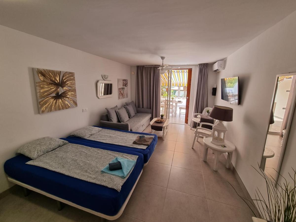 Studio No 2 Just 100 To Beach And Sea, Large Terrace, Heated Pool, Wifi, Aircondition For A Fee 美洲海滩 外观 照片