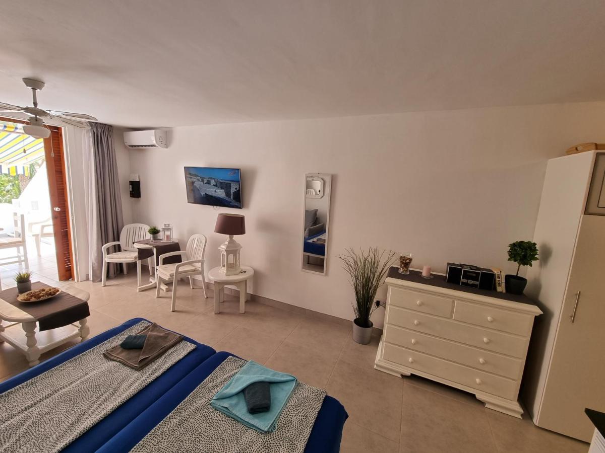Studio No 2 Just 100 To Beach And Sea, Large Terrace, Heated Pool, Wifi, Aircondition For A Fee 美洲海滩 外观 照片